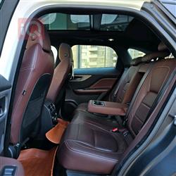 جاگوار F-Pace